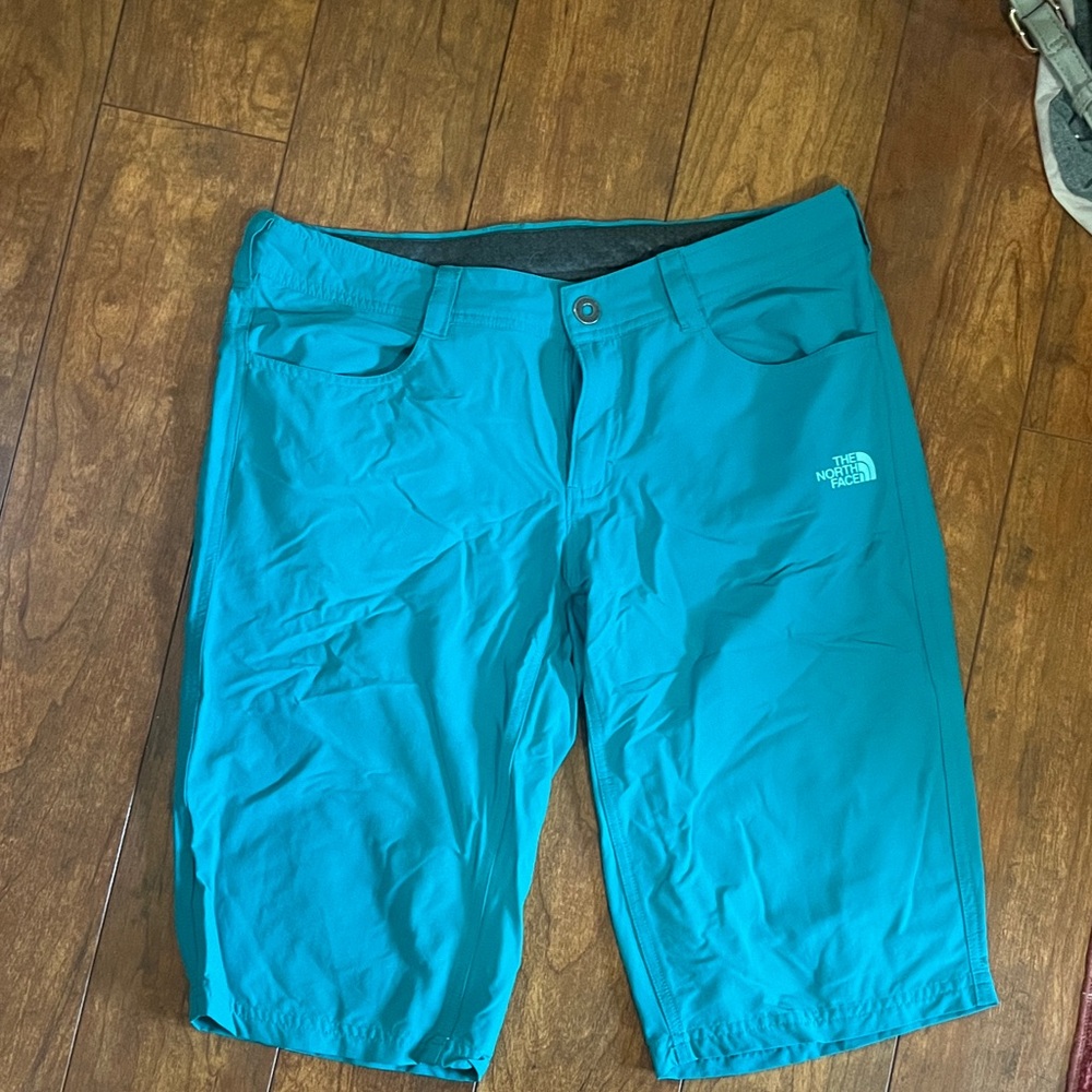 The North Face Turquoise Shorts size 4